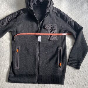 Falke Zippered Jacket NWT.